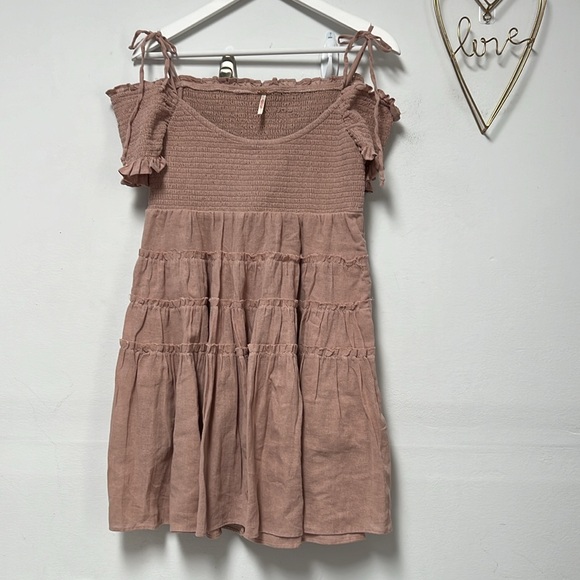 FREE PEOPLE SIZE M HAPPY WITH YOU SMOCKED TIERED MINI DRESS IN MAUVE PINK - Picture 3 of 10
